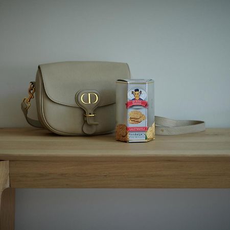 רטרנכמנט La Cigogne Boutique Suites מראה חיצוני תמונה
